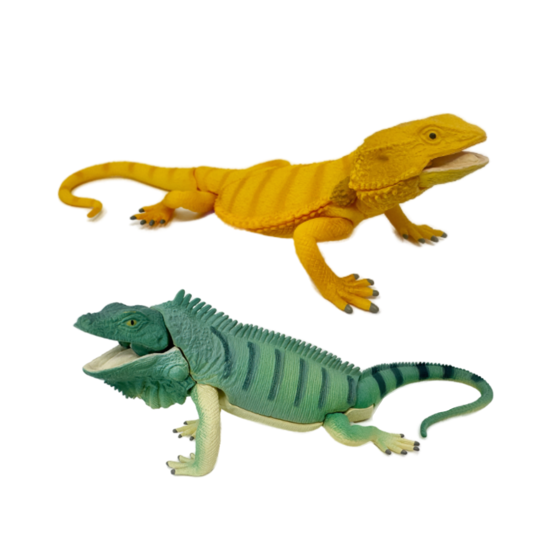 A bearded dragon and an iguana building toy with movable mouth, legs, and tail. 